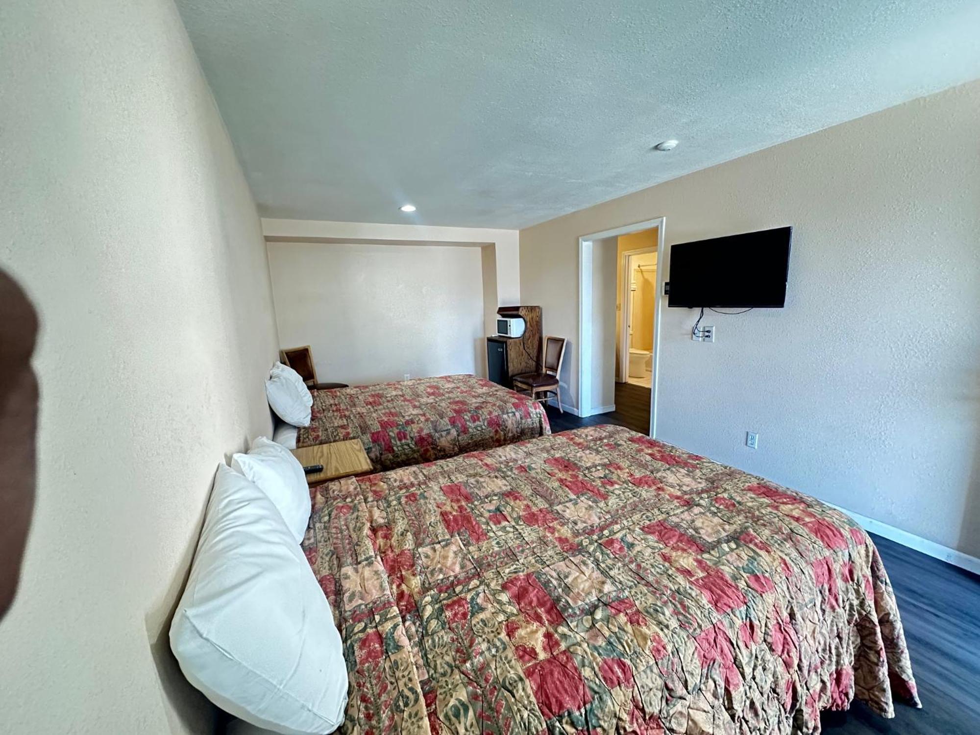 واتسونفيل Royal Inn المظهر الخارجي الصورة