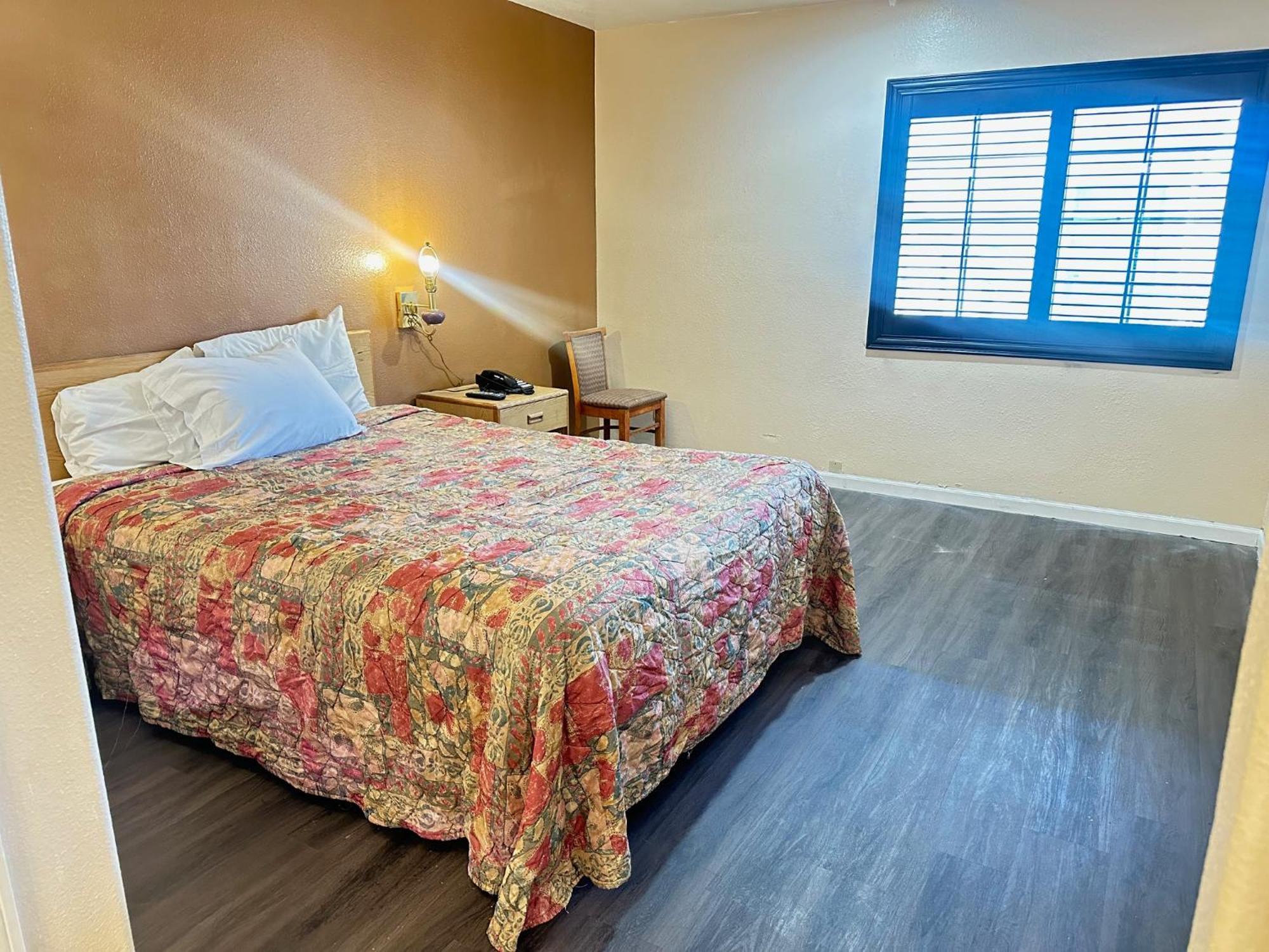 واتسونفيل Royal Inn المظهر الخارجي الصورة