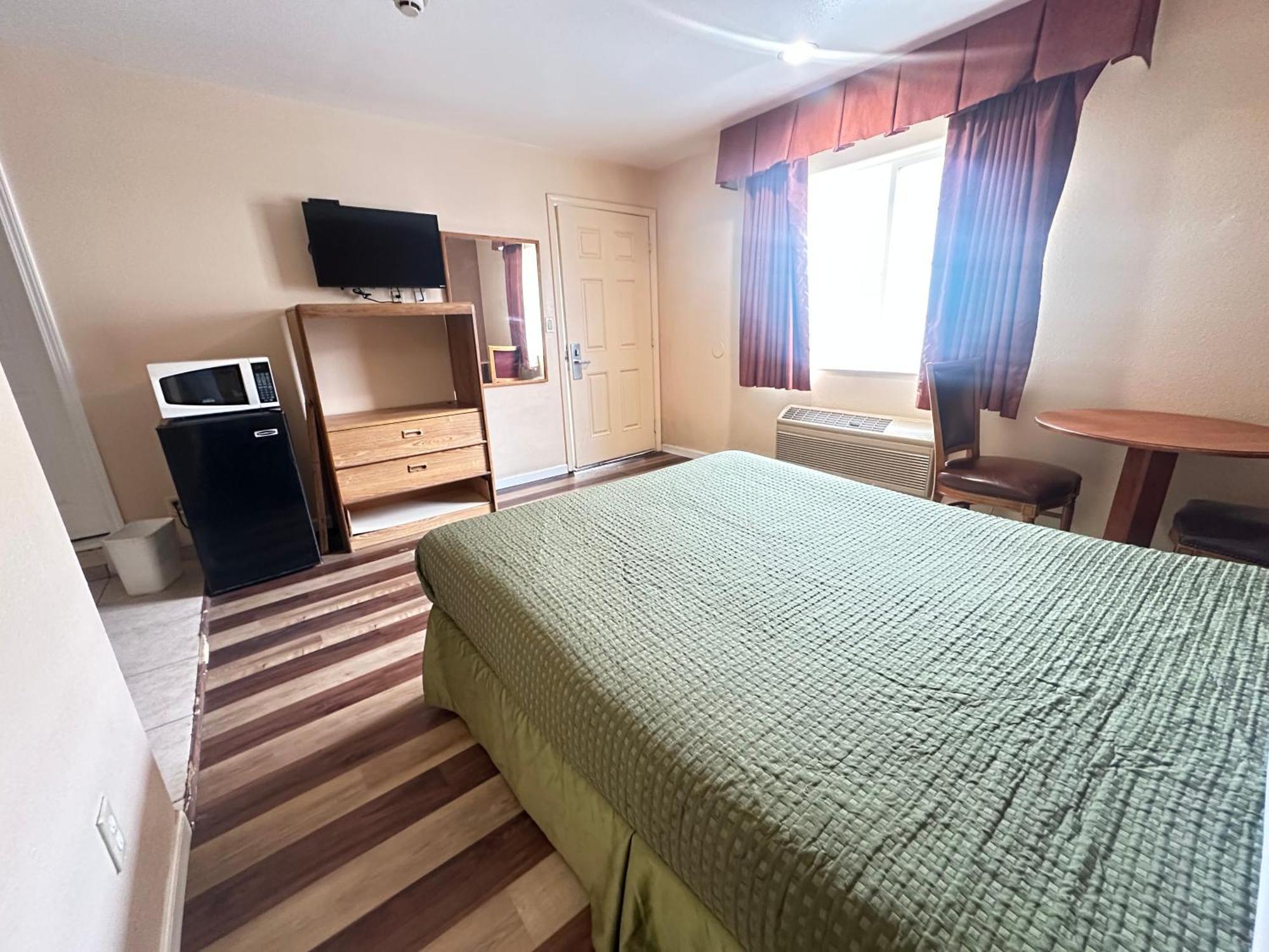 واتسونفيل Royal Inn المظهر الخارجي الصورة
