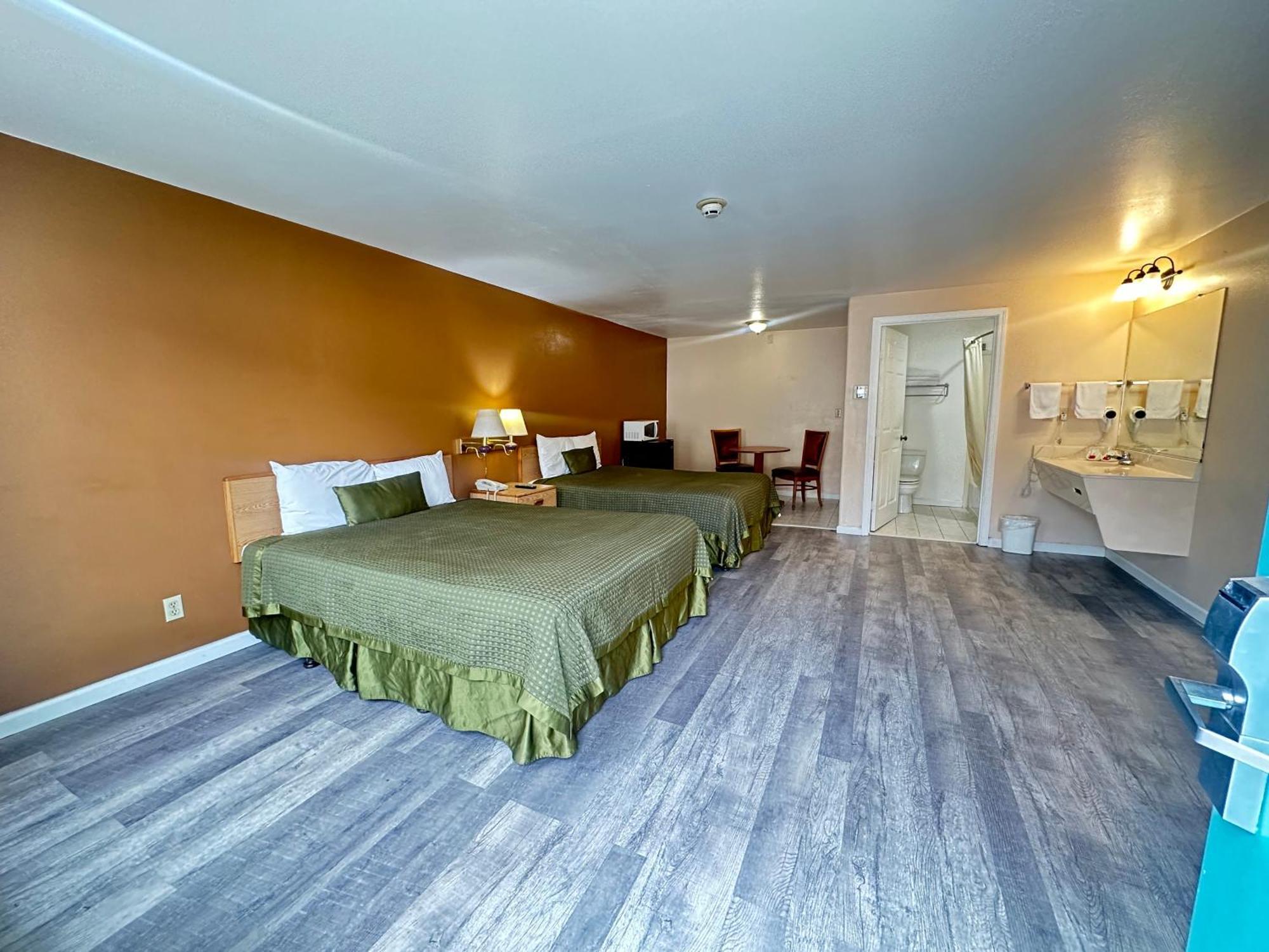 واتسونفيل Royal Inn المظهر الخارجي الصورة