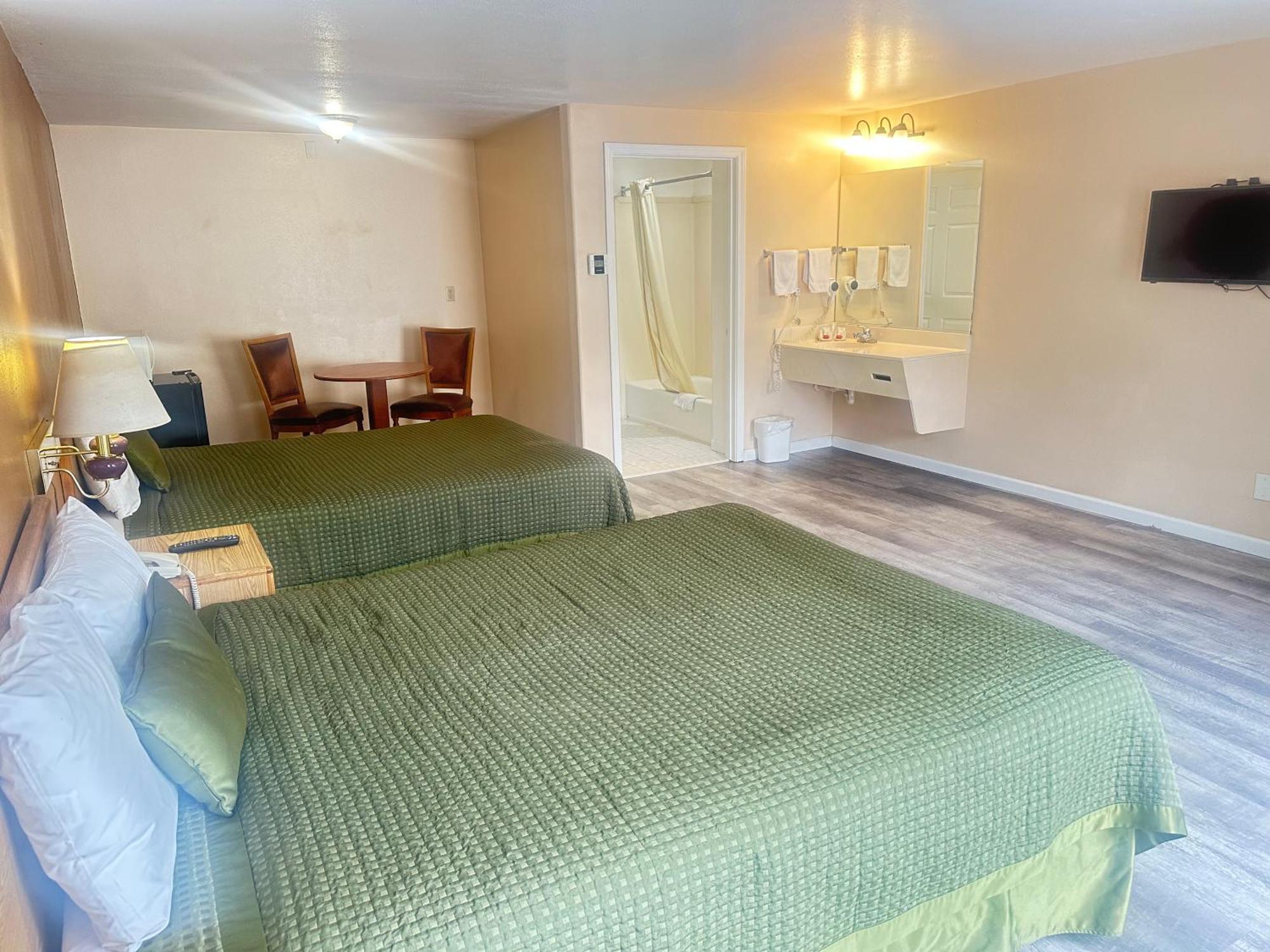 واتسونفيل Royal Inn المظهر الخارجي الصورة