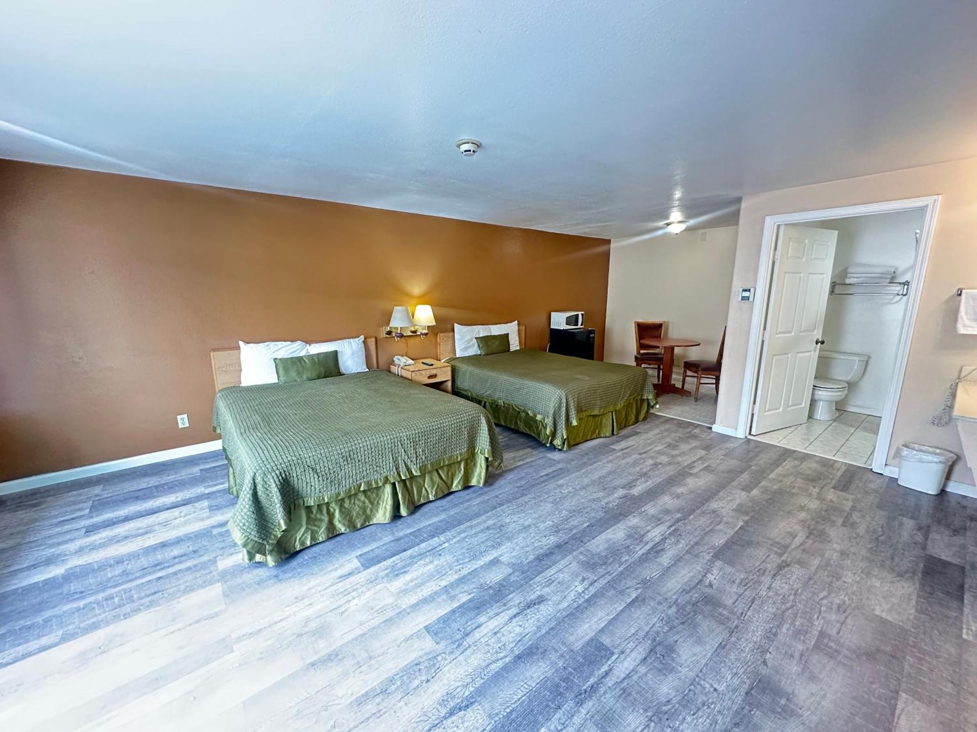 واتسونفيل Royal Inn المظهر الخارجي الصورة