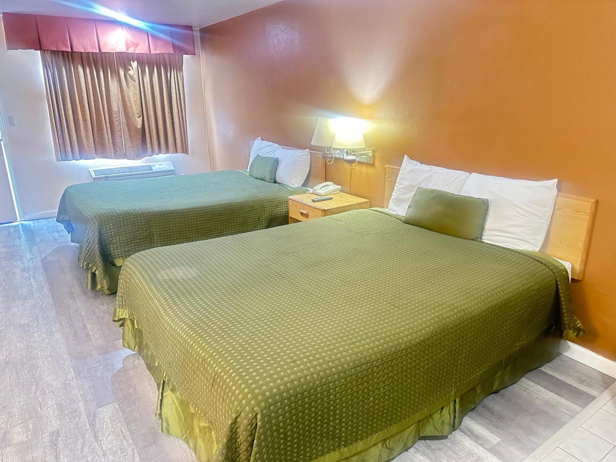 واتسونفيل Royal Inn المظهر الخارجي الصورة