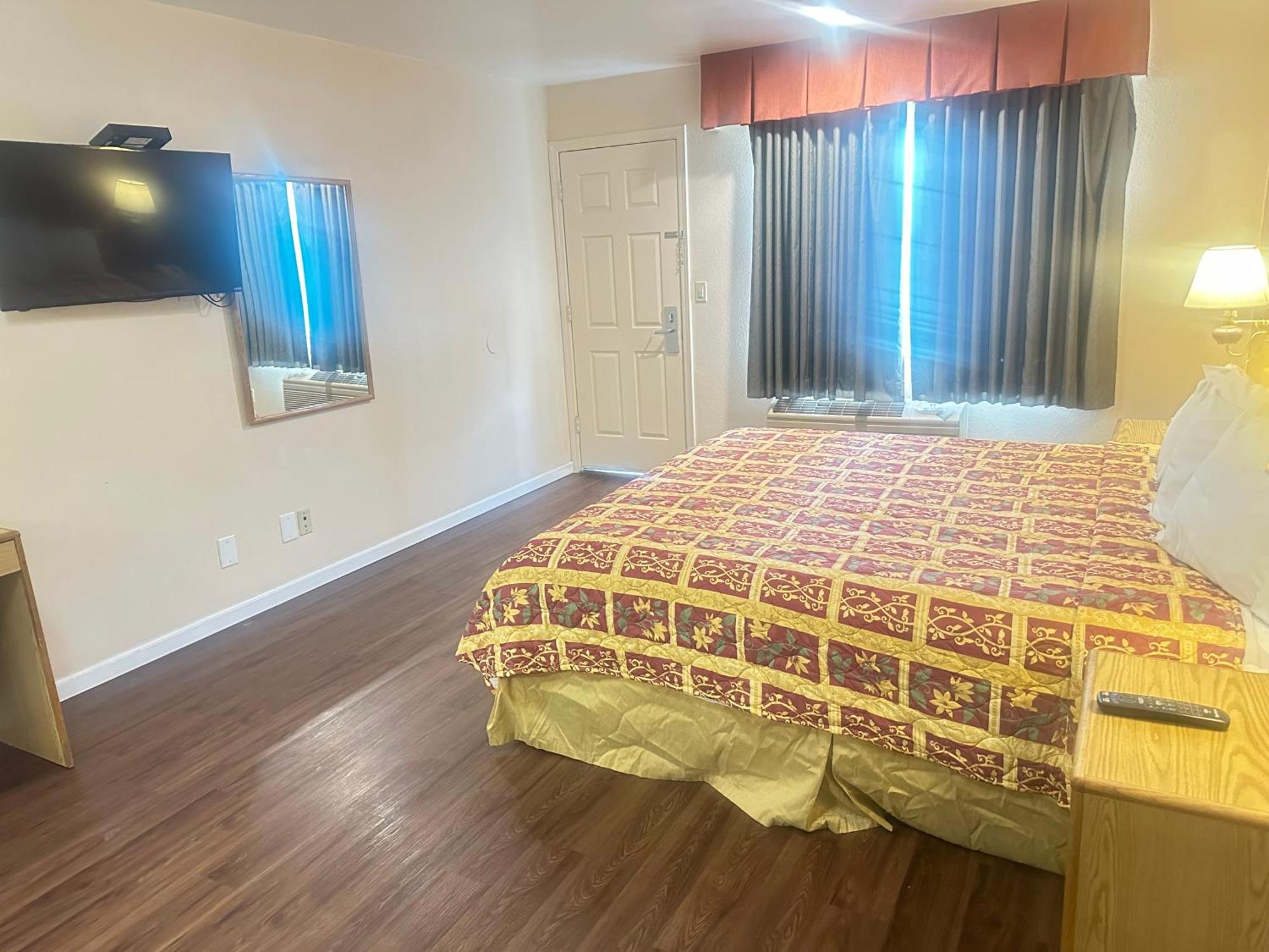 واتسونفيل Royal Inn المظهر الخارجي الصورة